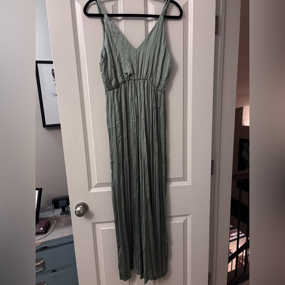 Zara Pleated Soft Satin Jumpsuit - Picture 3 of 5